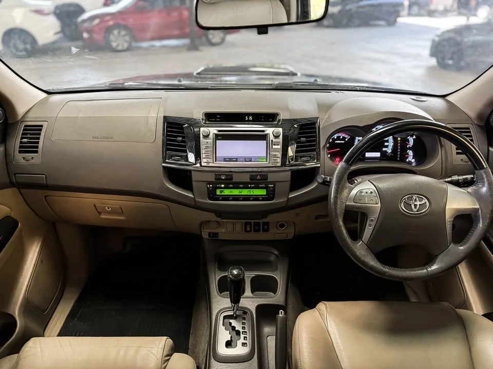 2013 Toyota Fortuner I 2