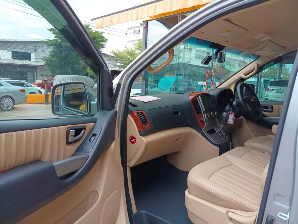 2011 Hyundai H-1 II 3