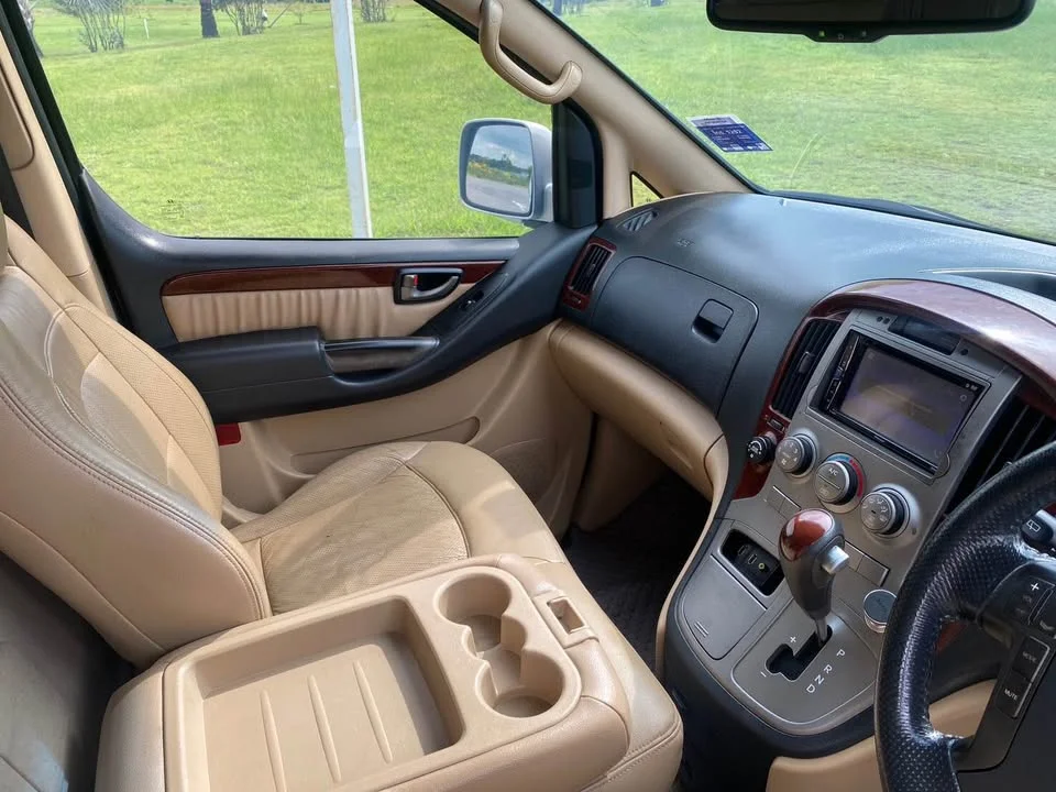 2011 Hyundai H-1 II 3
