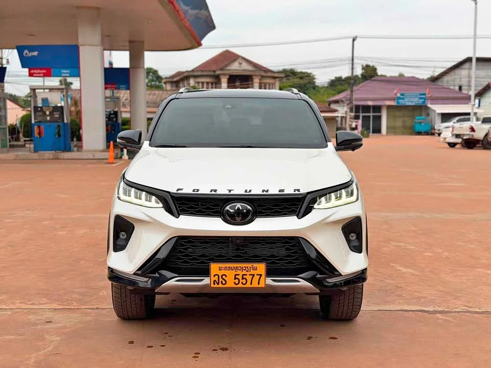 2022 Toyota Fortuner II 2