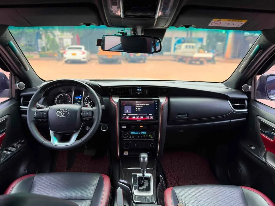 2022 Toyota Fortuner II 3