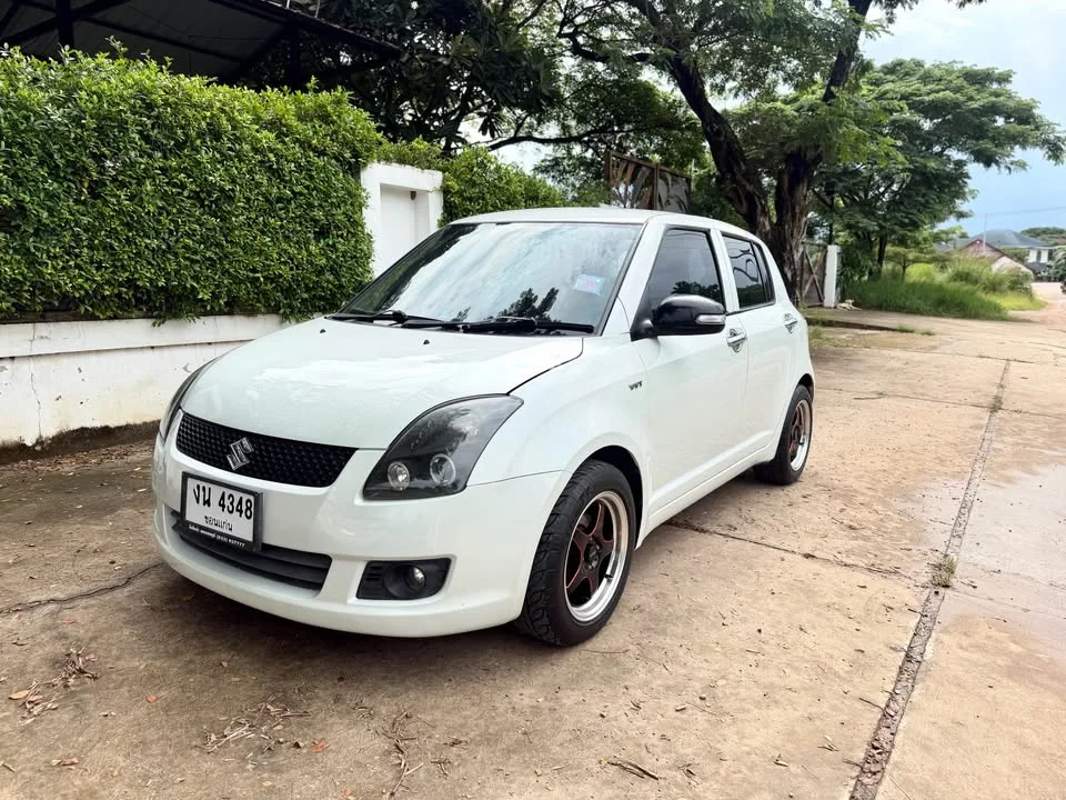 2011 Suzuki Swift I 2