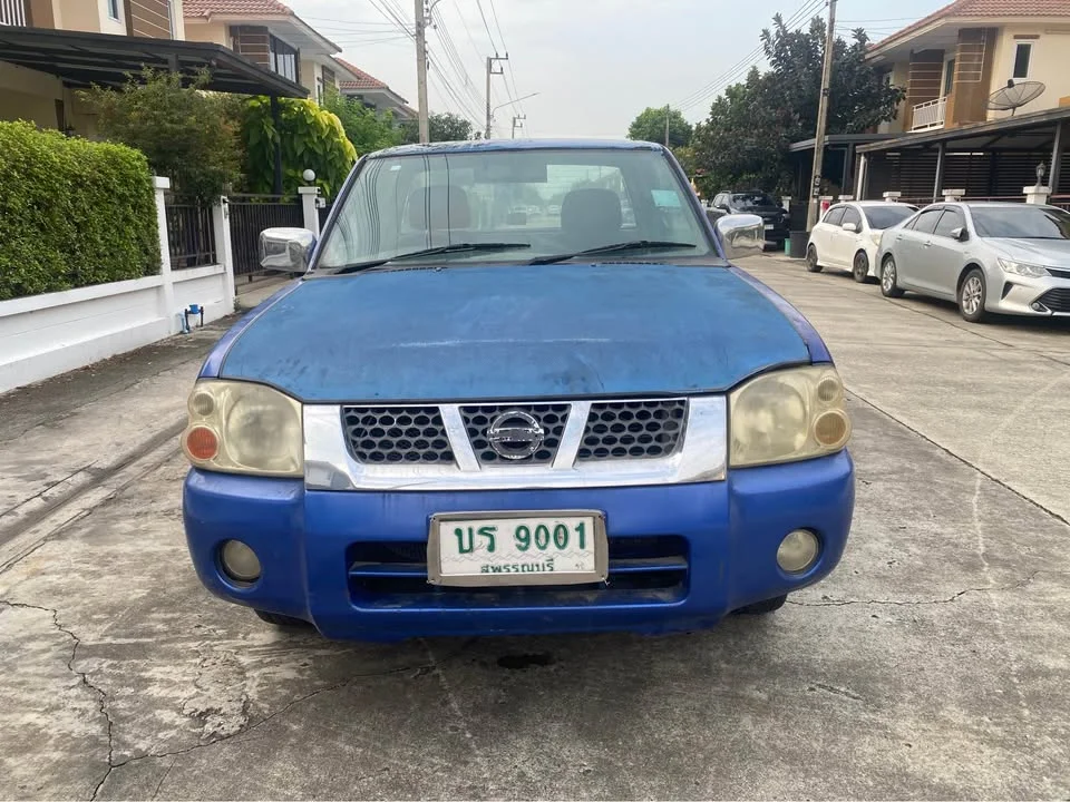 2004 Nissan Frontier I 2