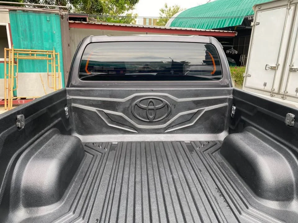 2020 Toyota Hilux VIII 2