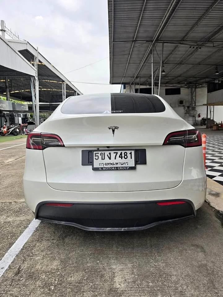 2022 Tesla Model Y 2