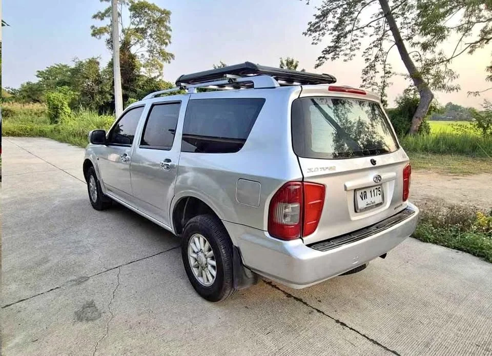 2005 Isuzu  TR Adventure Master II 2