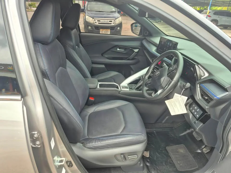 2024 Toyota Yaris Cross AC200 2