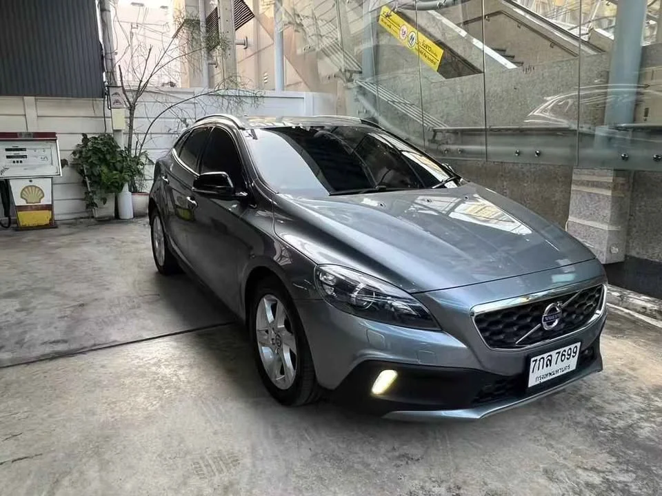 2017 Volvo V40 II 2