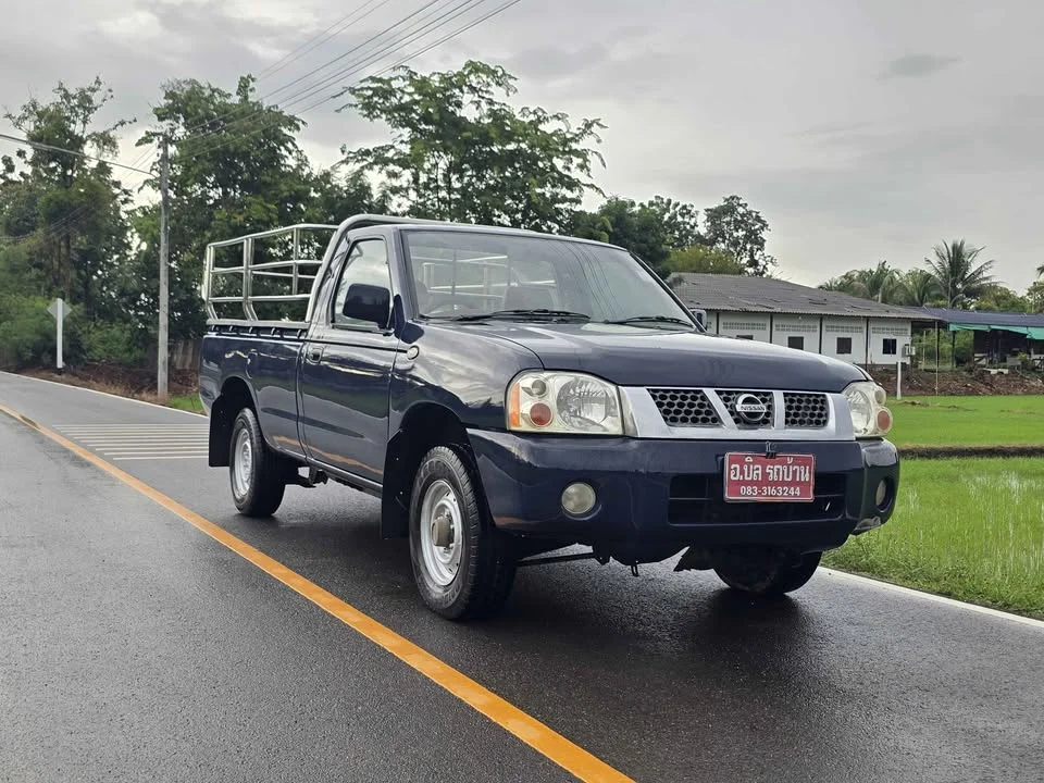 2003 Nissan Frontier I 2