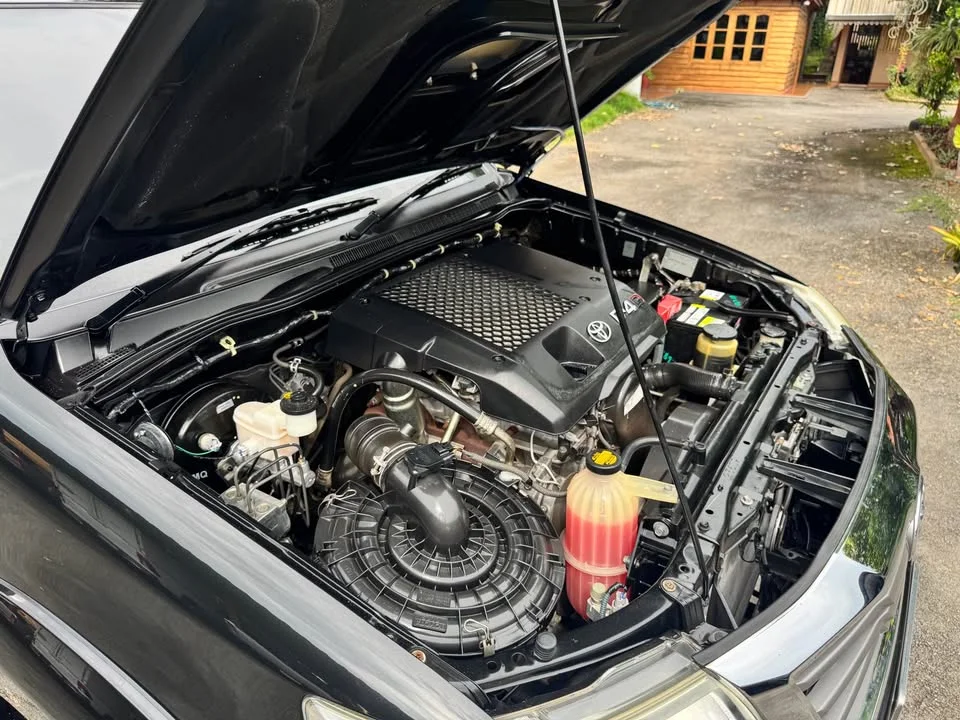 2012 Toyota Hilux VII 2