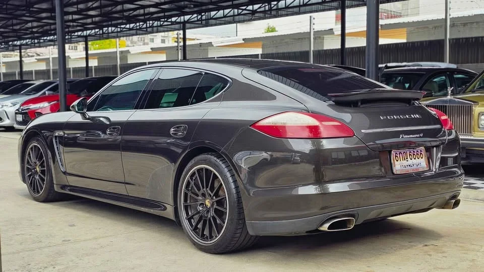 2011 Porsche Panamera I 2