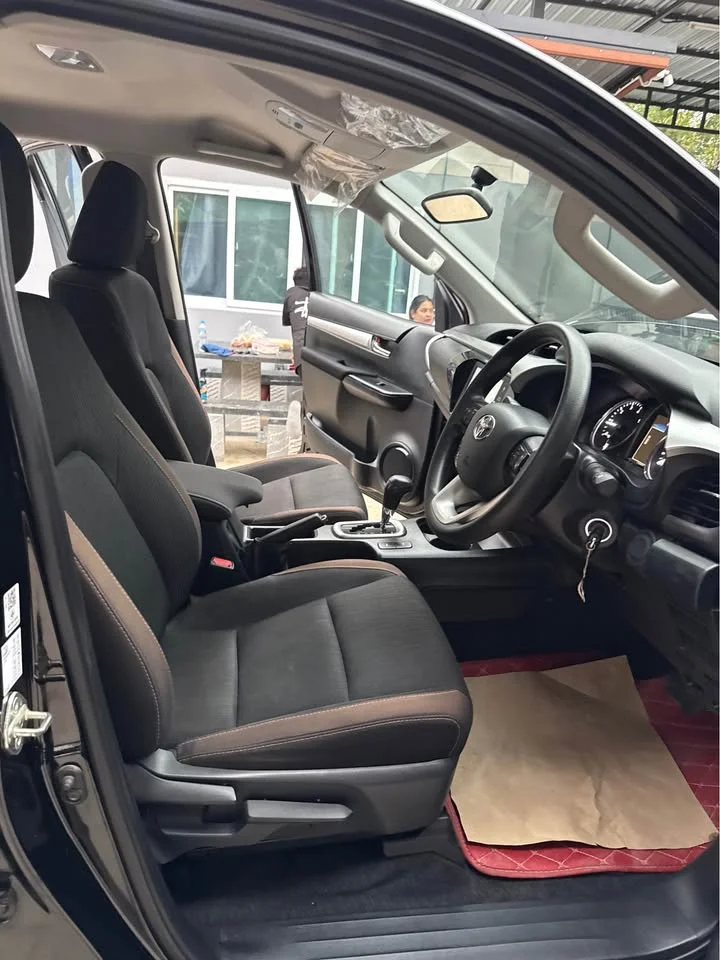 2023 Toyota Hilux VIII 3
