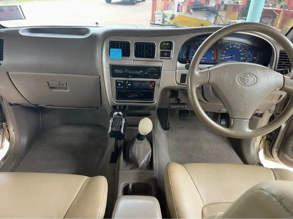 2003 Toyota Hilux Tiger VI 2