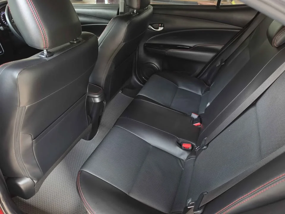 2019 Toyota Yaris ATIV III 2