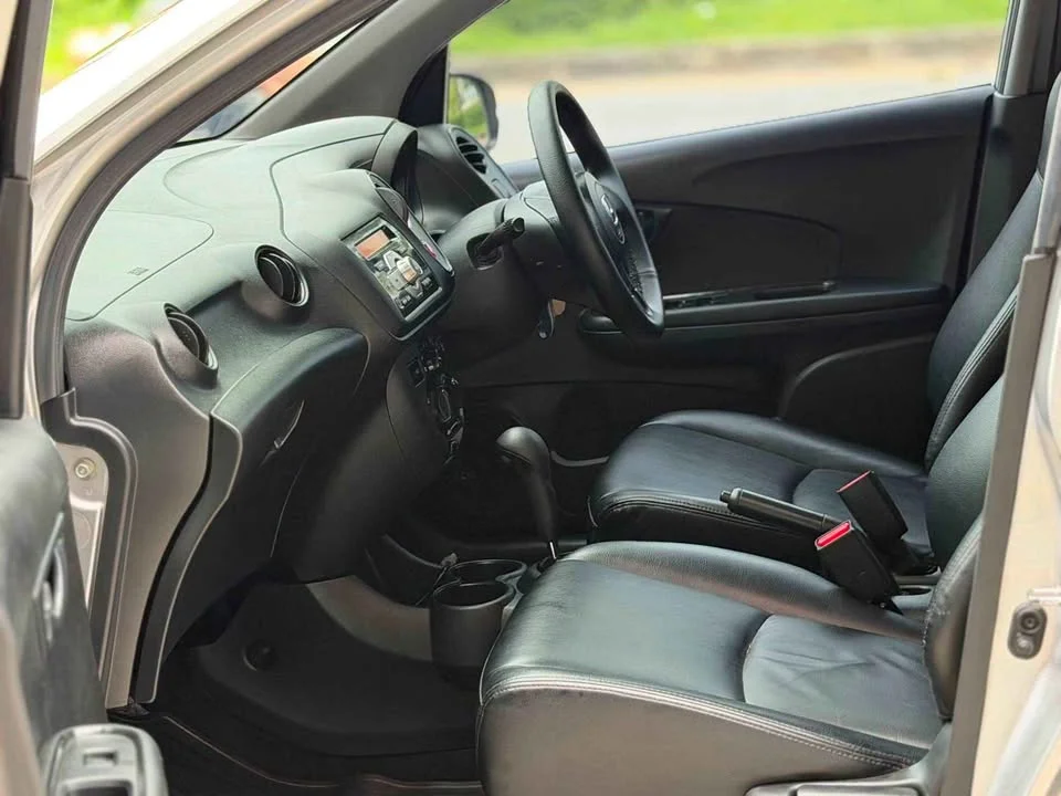 2014 Honda Mobilio II 2
