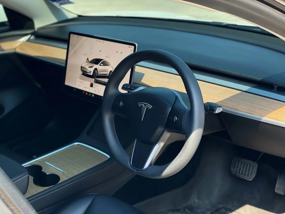 2023 Tesla Model 3 2