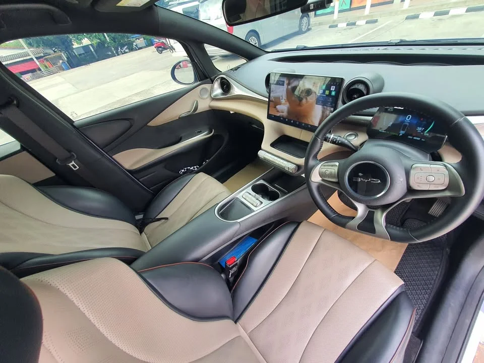 2023 BYD Dolphin 2