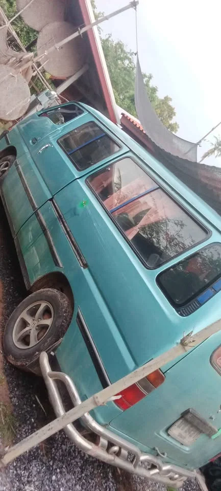 1995 Toyota Commuter IV (H100) 2