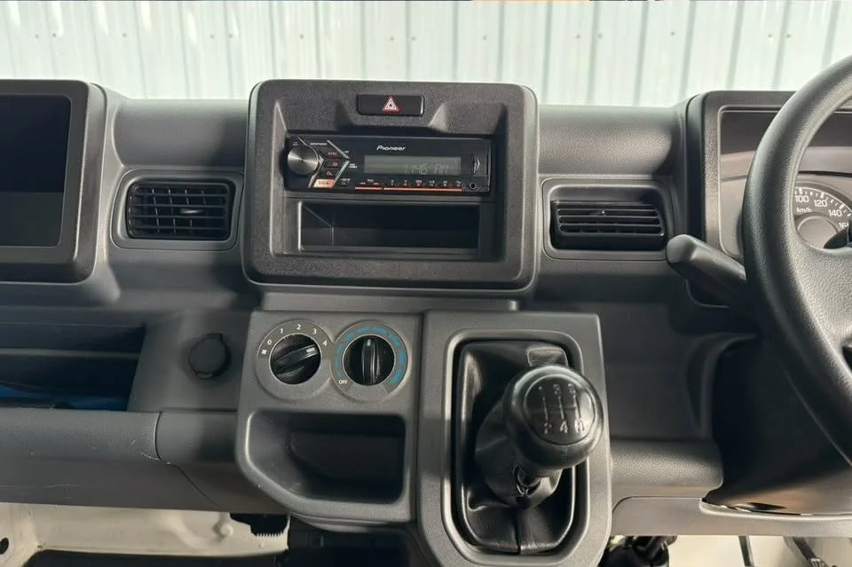 2023 Suzuki Carry II 3