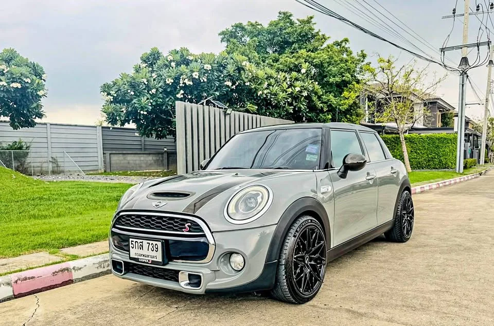 2014 Mini Hatch  III 2