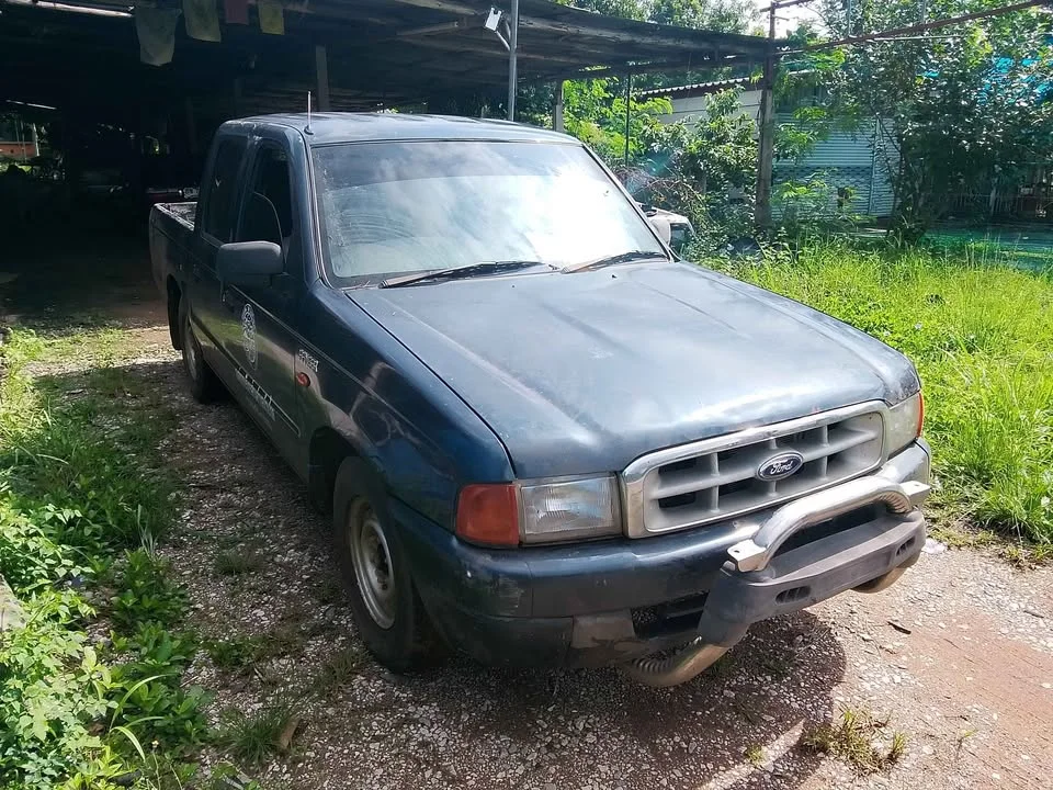 2002 Mazda 2500 Fighter V 3