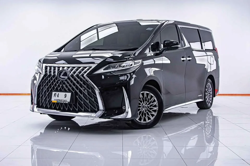 2021 Lexus LM I 2