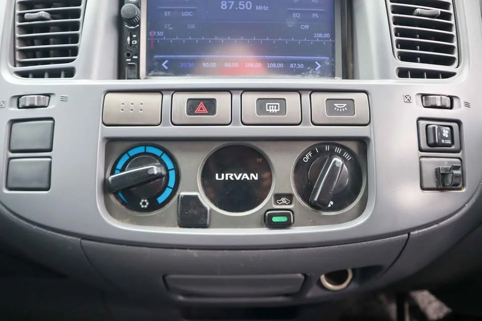 2005 Nissan Urvan V (E25) 2