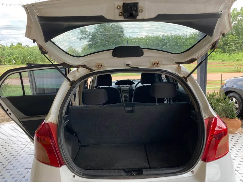 2008 Toyota Yaris II 2