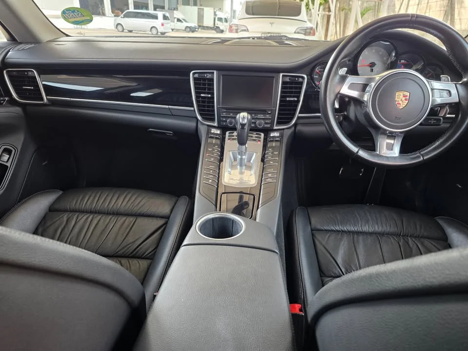 2011 Porsche Panamera I 2