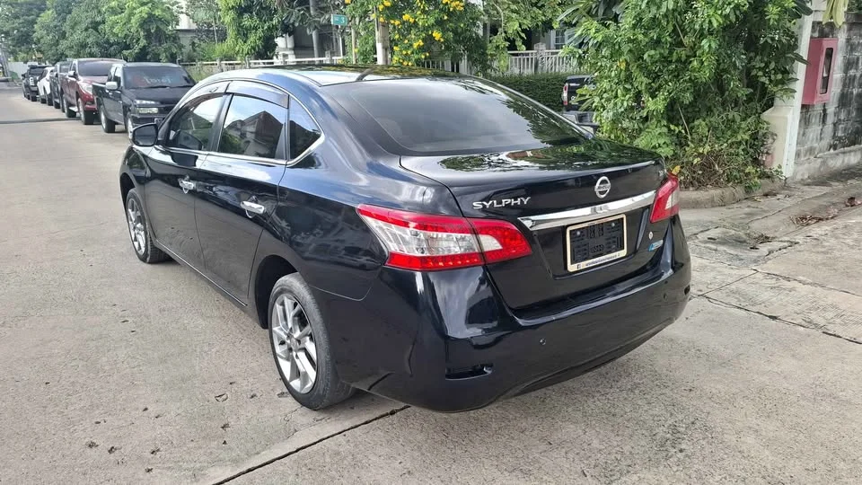 2013 Nissan Sylphy III (B17) 3