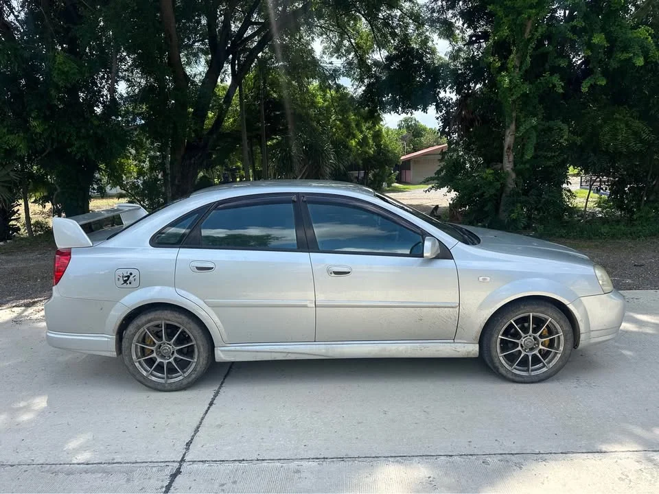 2006 Chevrolet Optra 3