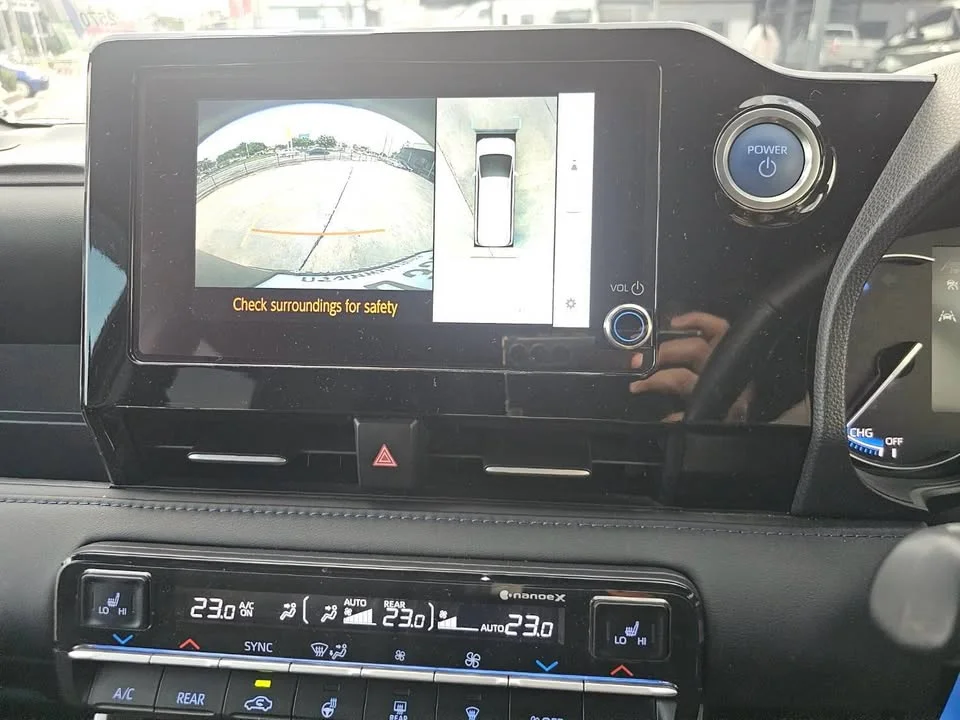 2024 Toyota Voxy IV 2