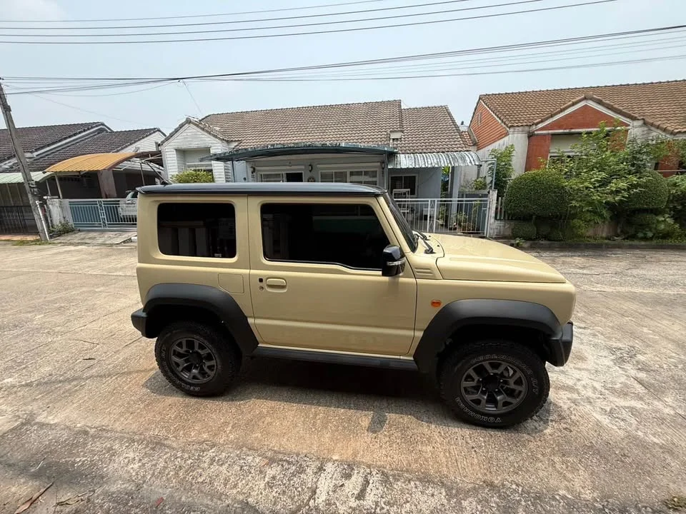 2023 Suzuki Jimny IV 2