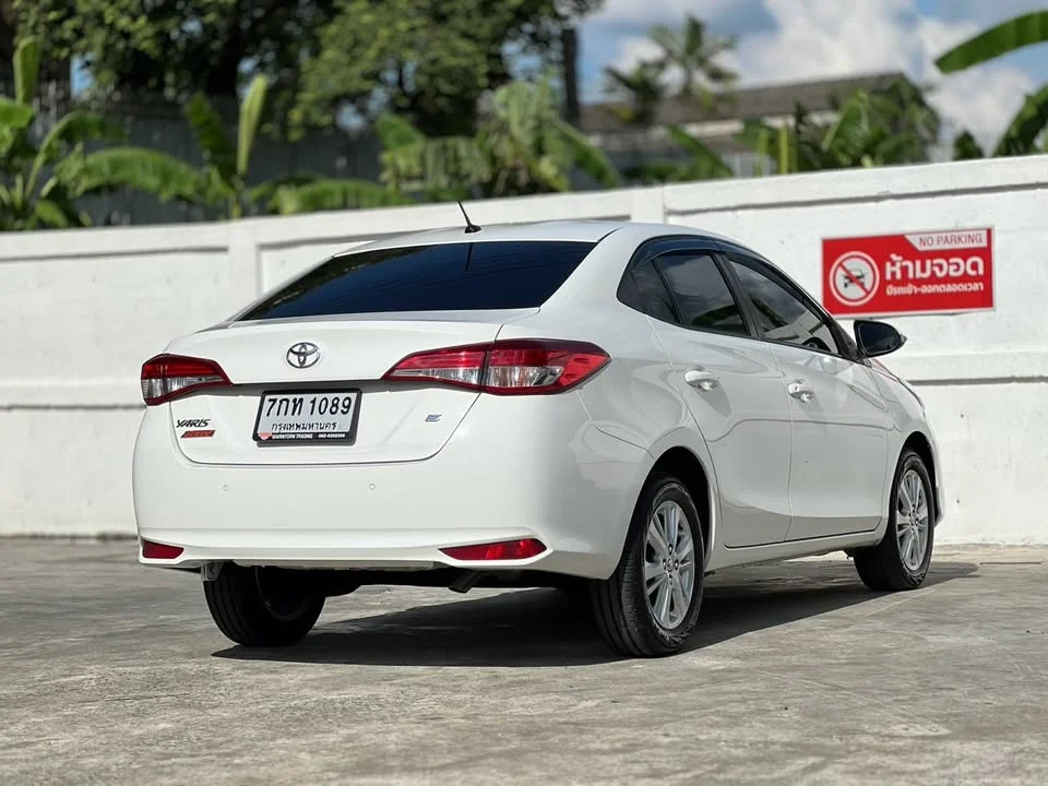 2018 Toyota Yaris ATIV III 3