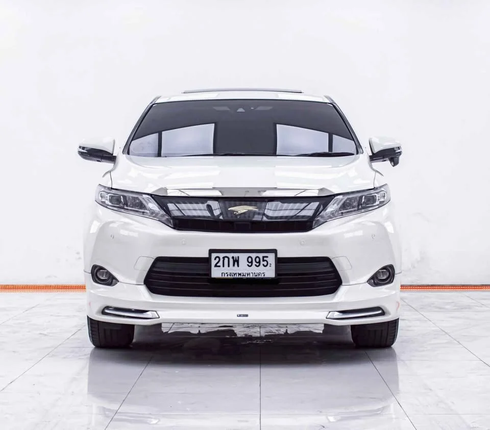 2014 Toyota Harrier III 3