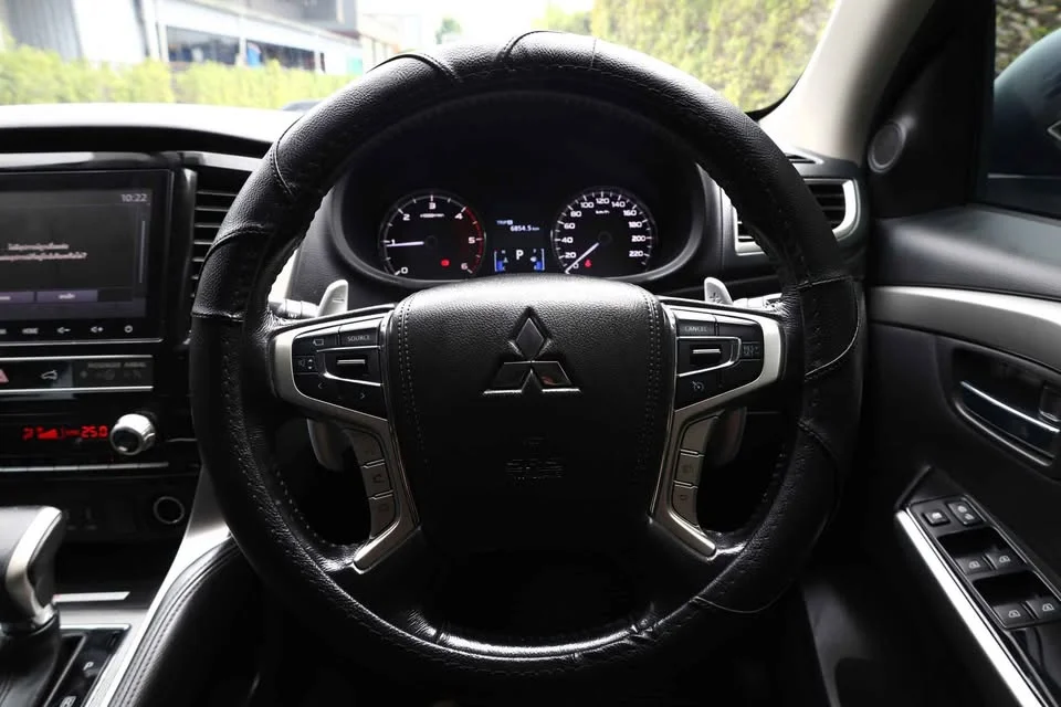 2023 Mitsubishi Pajero Sport III 2