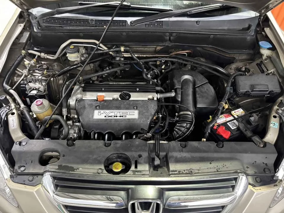 2003 Honda CR-V II 3