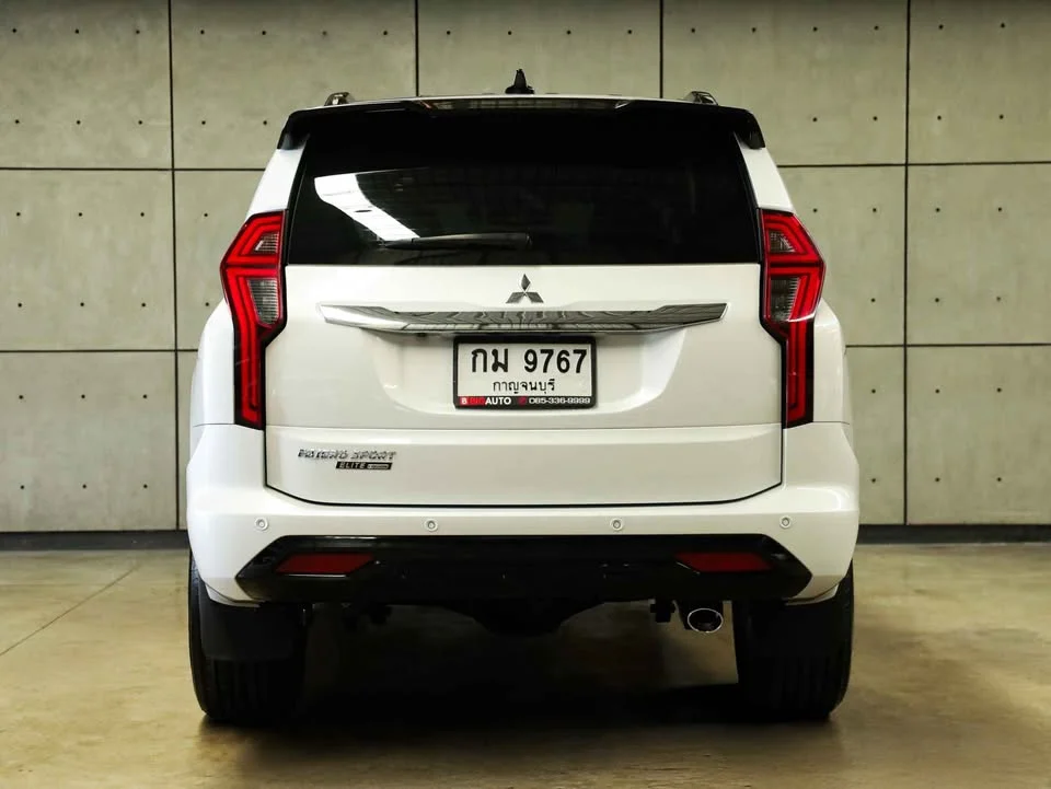2022 Mitsubishi Pajero Sport III 3