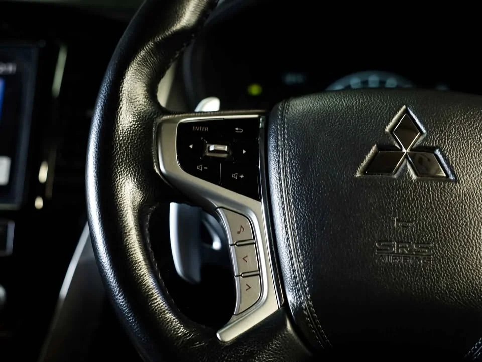 2022 Mitsubishi Pajero Sport III 2
