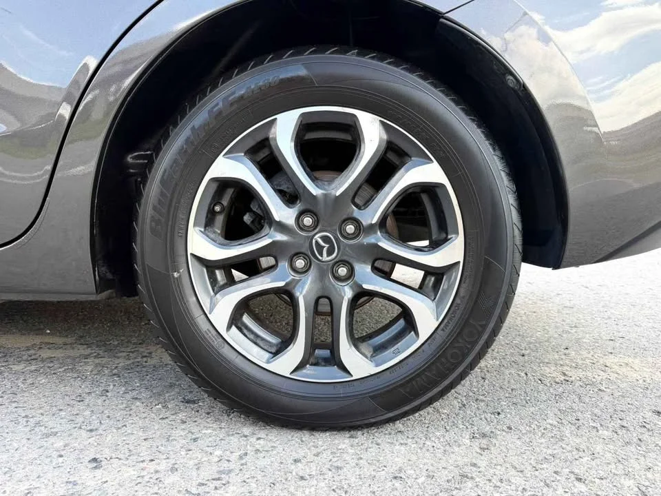 2017 Mazda 2 III 3