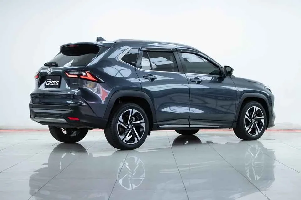 2024 Toyota Yaris Cross AC200 3