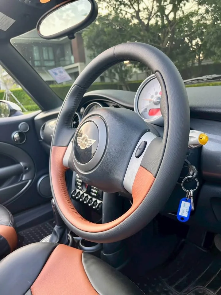 2011 Mini Cabrio I 2