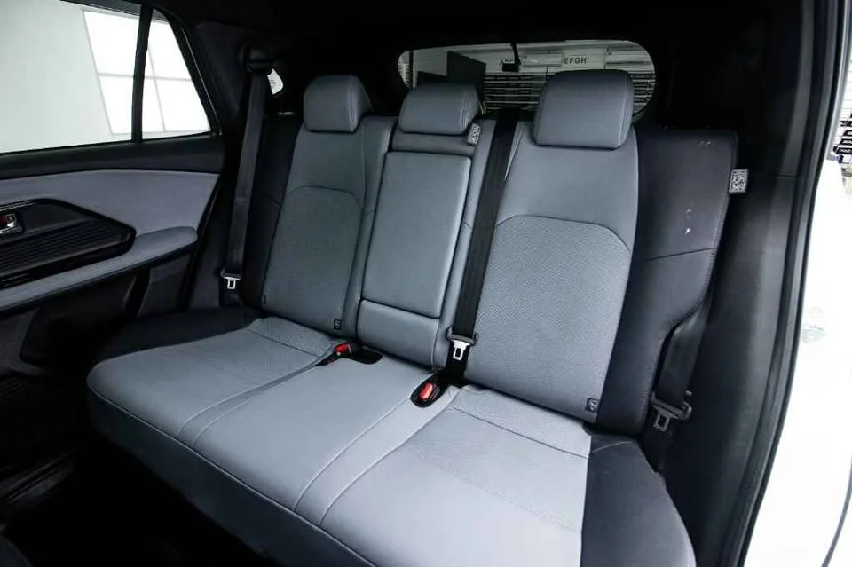 2023 Toyota Yaris Cross AC200 2