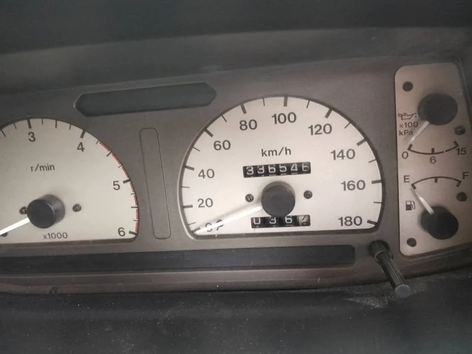 2002 Isuzu Faster Dragon Eyes III 2