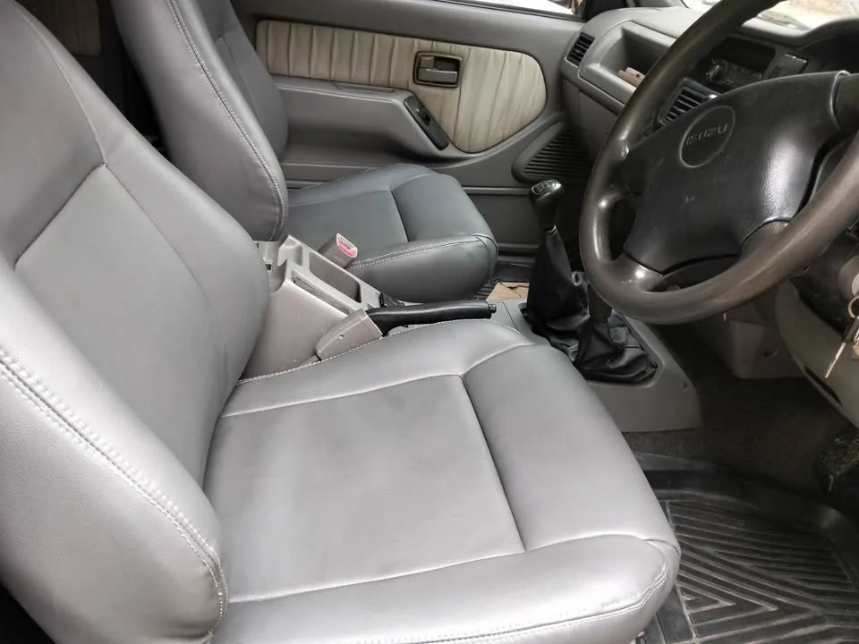 2002 Isuzu Faster Dragon Eyes III 3