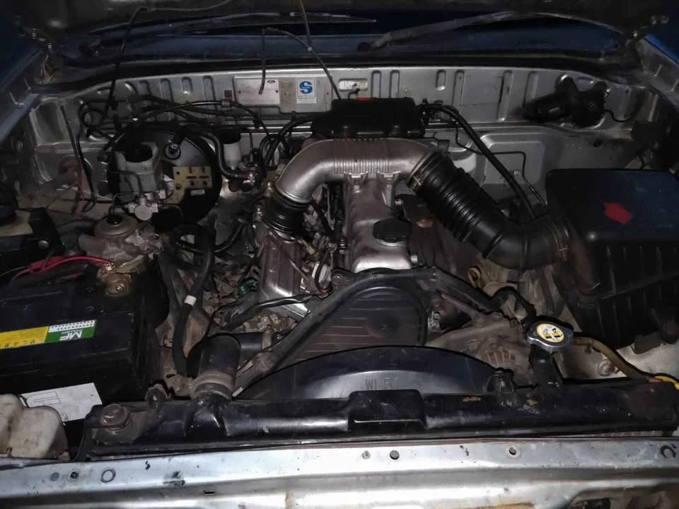 2003 Mazda 2500 Fighter V 3