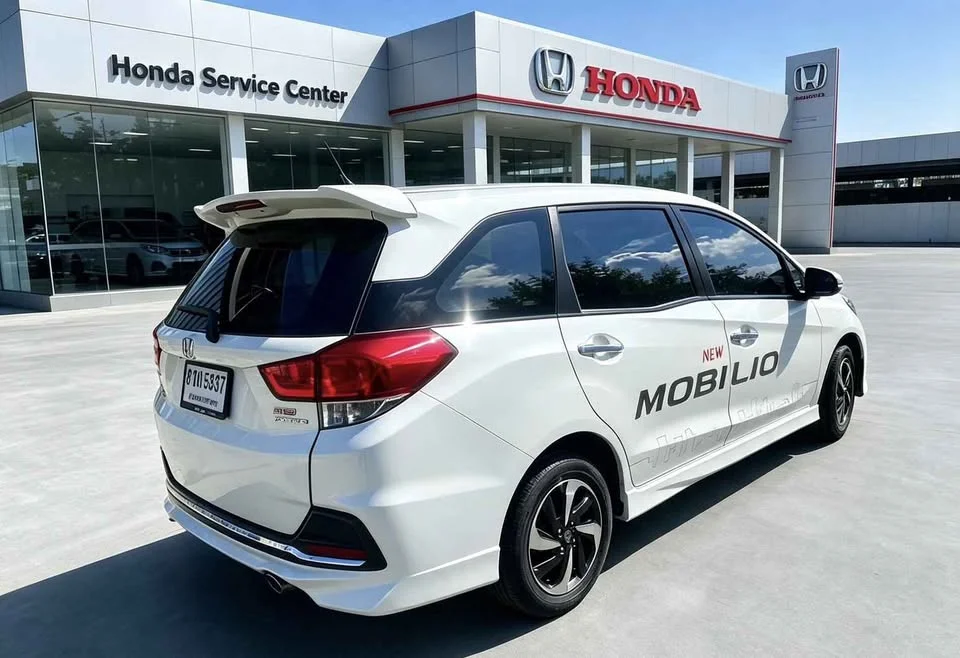2017 Honda Mobilio II 3