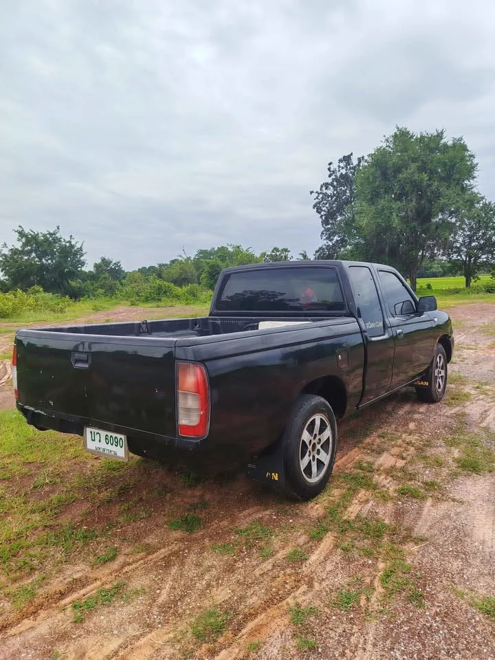 2005 Nissan Frontier I 2