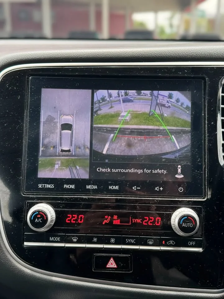 2021 Mitsubishi Outlander III 2
