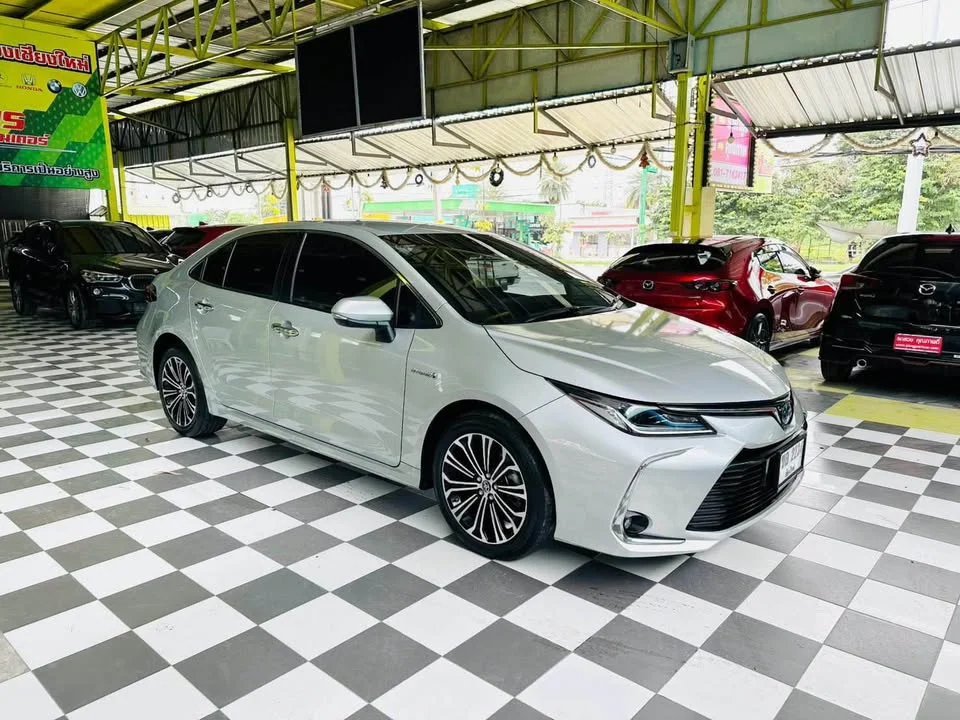 2019 Toyota Corolla Altis XII (E210) 3